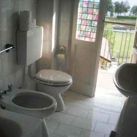 Apartment Appartemento Arcobaleno Bossico